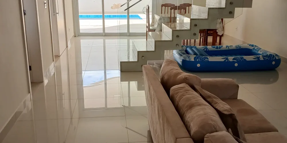Casa em condomínio em Sorocaba. Araçoiaba da Serra.