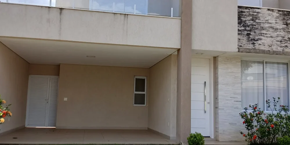 Casa em condomínio em Sorocaba. Araçoiaba da Serra.