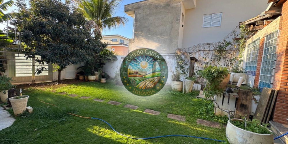 Casa em condomínio em Sorocaba. Ibiti do Paço