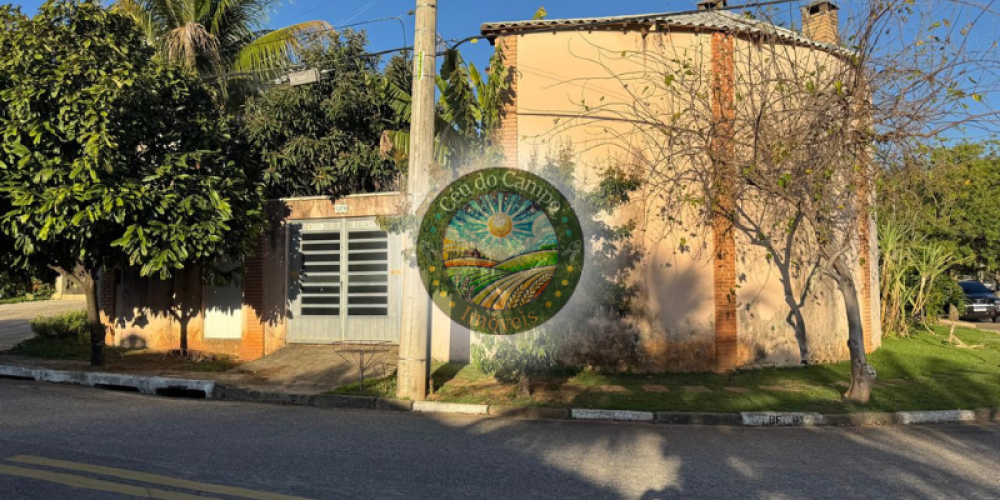 Casa em condomínio em Sorocaba. Ibiti do Paço